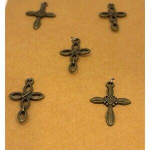 Metal Cross EMBELLISHMENT Charms SET OF 5 447549